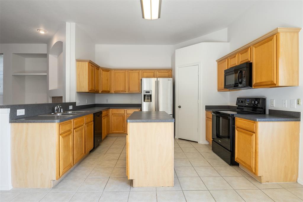 11911 Belle Court, Pinehurst, Texas image 10