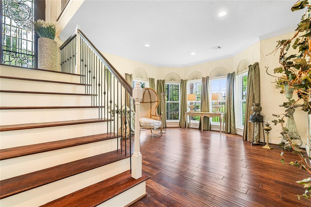 1734 Forestlake Drive Dr, Sugar Land, Texas image 6