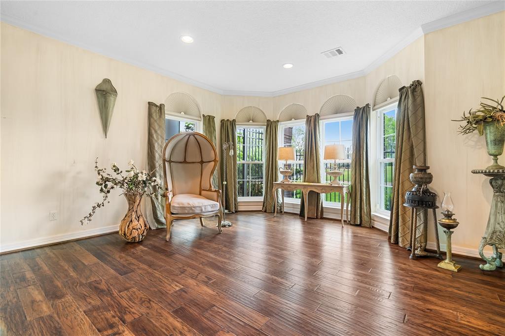 1734 Forestlake Drive Dr, Sugar Land, Texas image 7