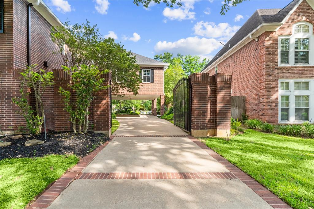1734 Forestlake Drive Dr, Sugar Land, Texas image 38