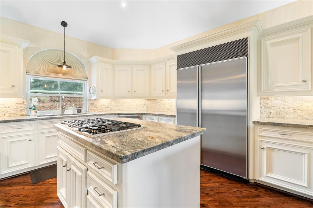 1734 Forestlake Drive Dr, Sugar Land, Texas image 23