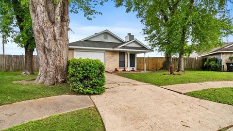 Single Family Residence in Houston TX 13602 Carsa Lane 1.jpg
