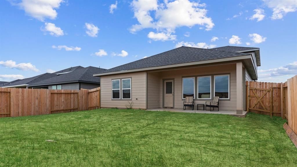 31427 Heddington Lane, Fulshear, Texas image 23