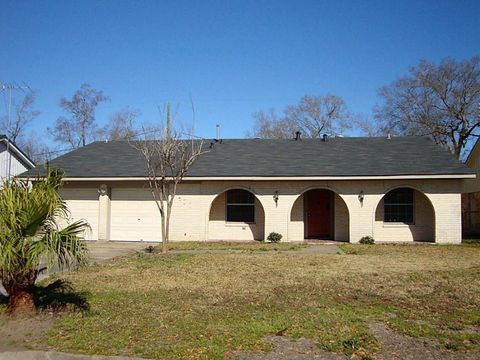 406 River Bend Drive Baytown TX 77521