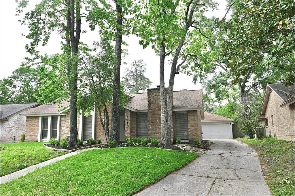 2915 Laurel Fork Drive, Kingwood, Texas image 3