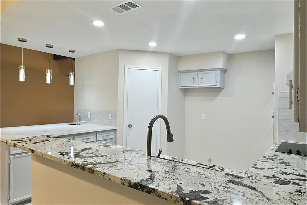 2915 Laurel Fork Drive, Kingwood, Texas image 21