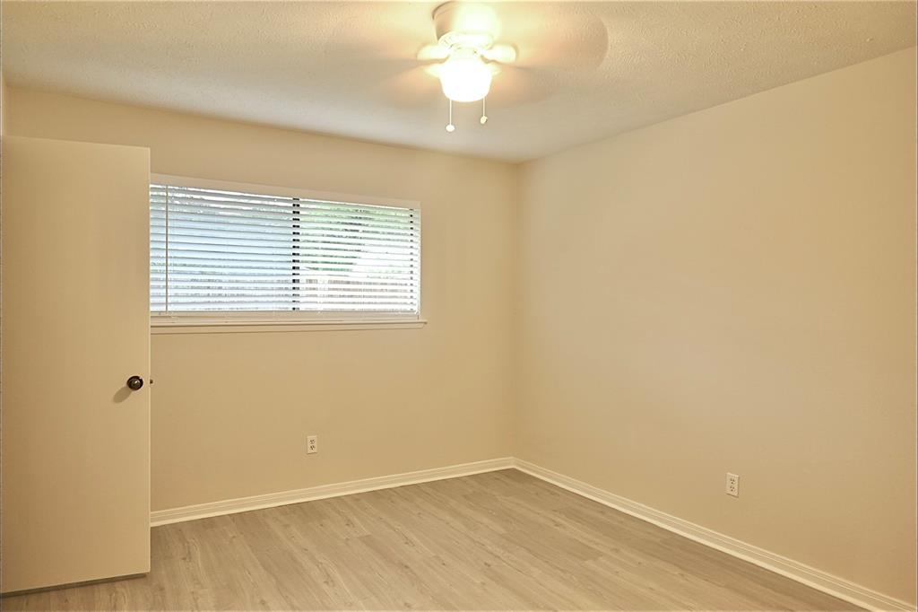 2915 Laurel Fork Drive, Kingwood, Texas image 34