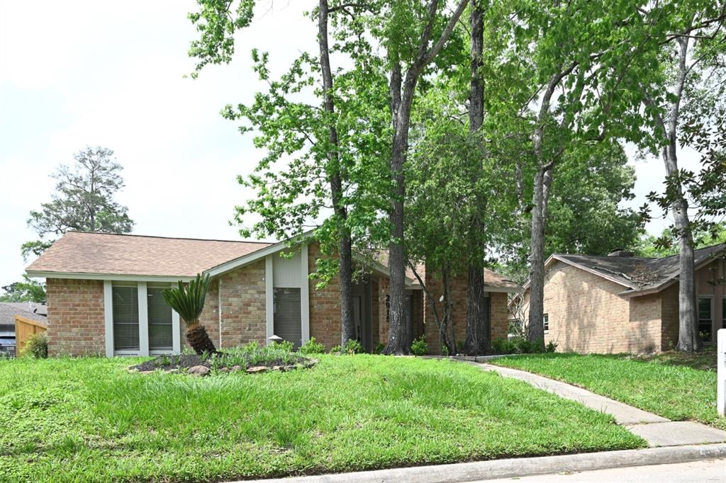 2915 Laurel Fork Drive, Kingwood, Texas image 2