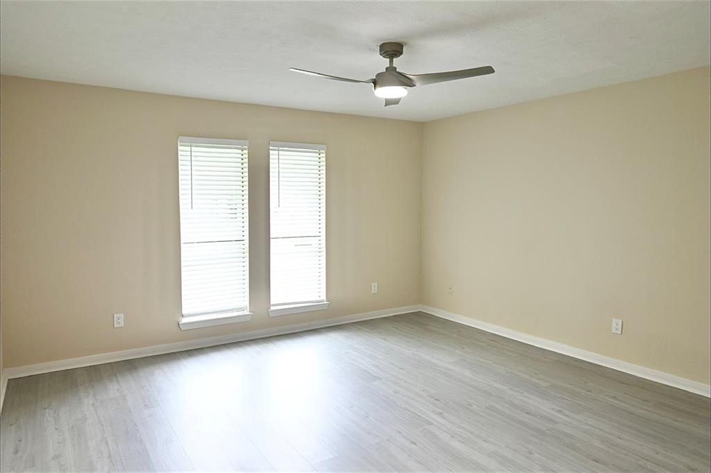 2915 Laurel Fork Drive, Kingwood, Texas image 26