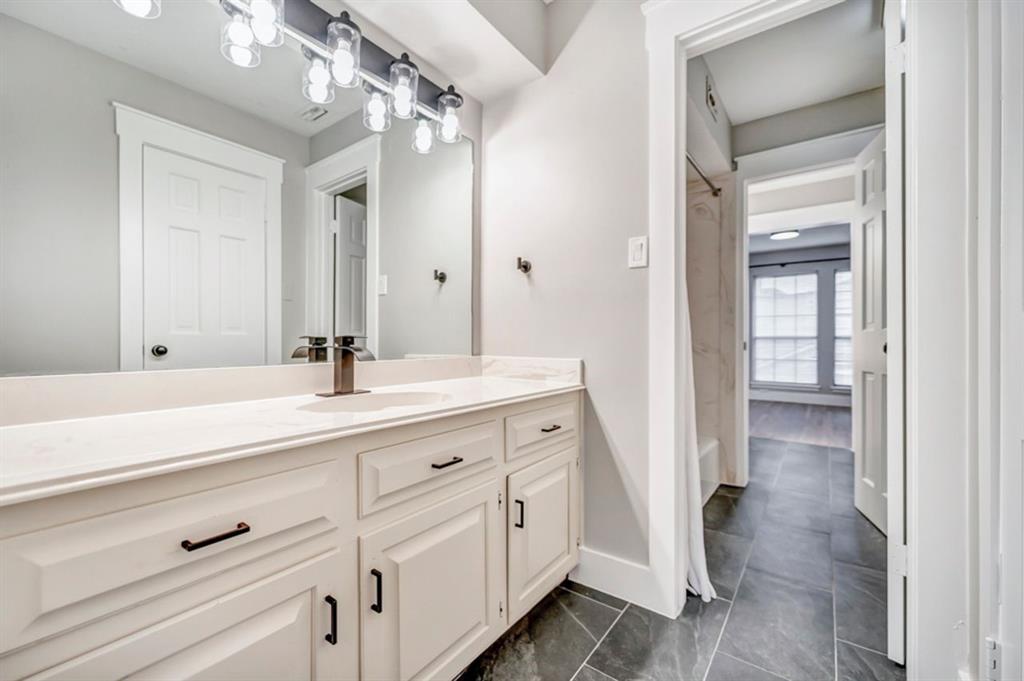 901 Longmire Road #9, Conroe, Texas image 32