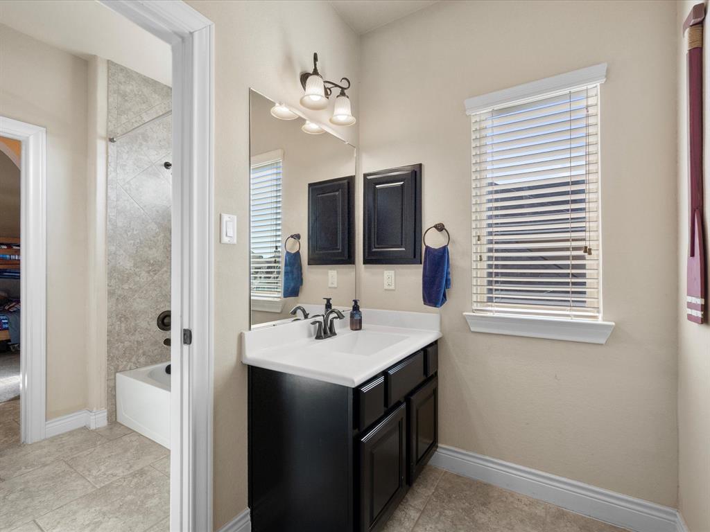 8322 Sands Bank Lane, Conroe, Texas image 31