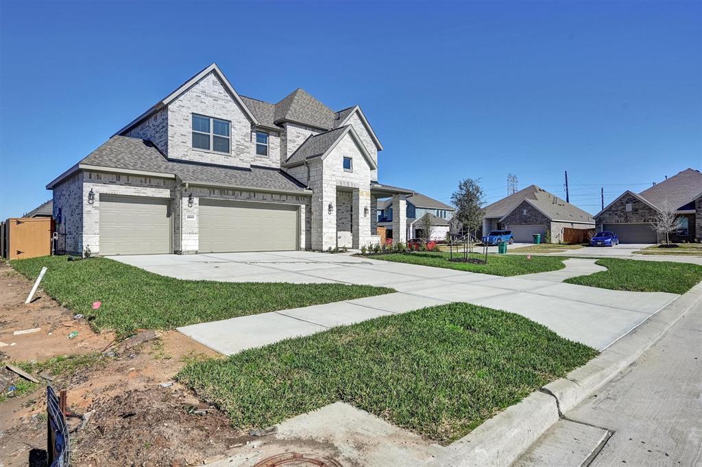 2831 Obsidian Drive, Iowa Colony, Texas image 2