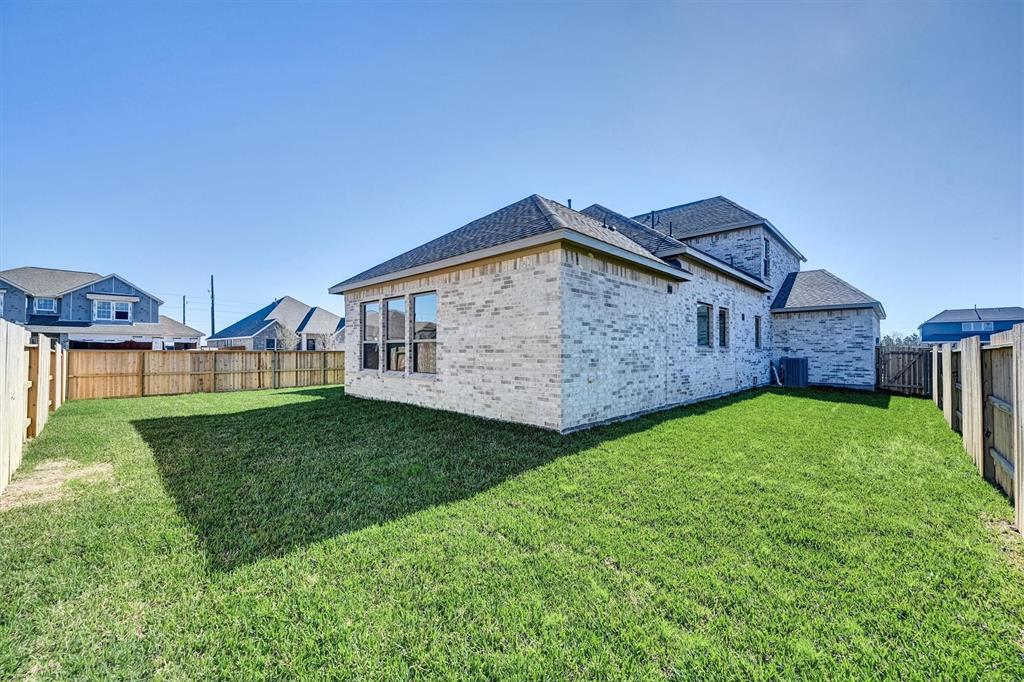 2831 Obsidian Drive, Iowa Colony, Texas image 33