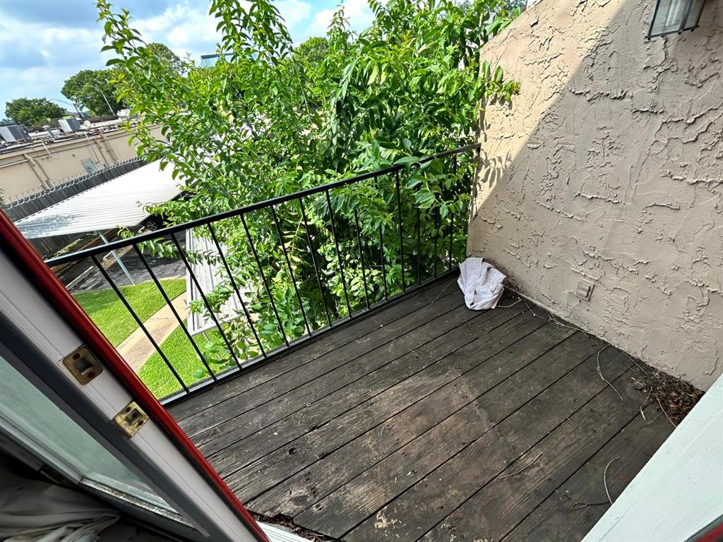 10855 Meadowglen Lane #723, Houston, Texas image 12