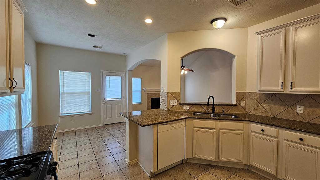 1806 Vernal Glen Circle