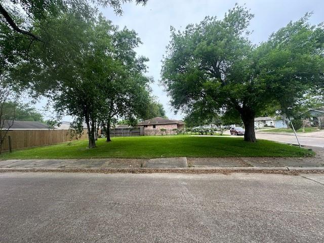 4985 E Ridge Creek Drive, Houston, Texas image 3