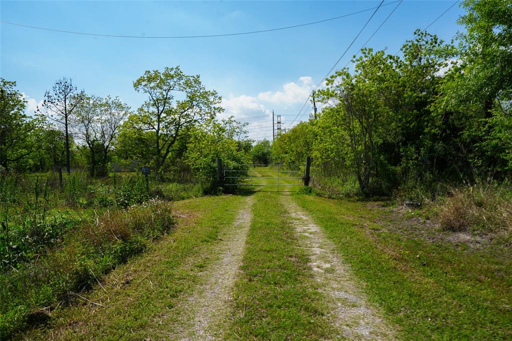 2302 N H Street, Deer Park, Texas image 2