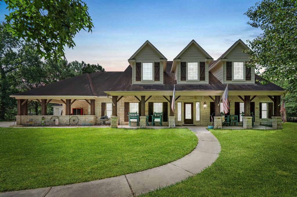 20319 Country Lake Drive