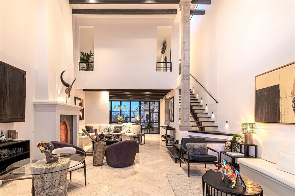 37700, Mexico, 6 Bedrooms Bedrooms, ,8 BathroomsBathrooms,Residential,Active,185300