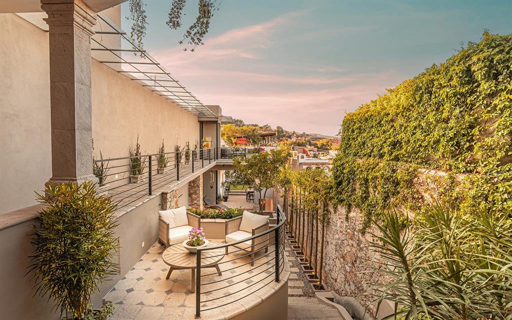 37700, Mexico, 6 Bedrooms Bedrooms, ,8 BathroomsBathrooms,Residential,Active,185300