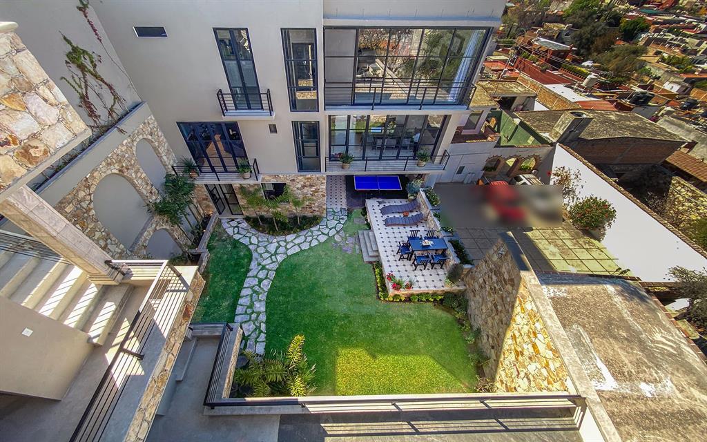 37700, Mexico, 6 Bedrooms Bedrooms, ,8 BathroomsBathrooms,Residential,Active,185300