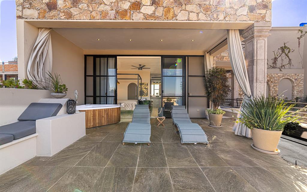 37700, Mexico, 6 Bedrooms Bedrooms, ,8 BathroomsBathrooms,Residential,Active,185300