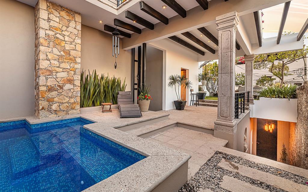 37700, Mexico, 6 Bedrooms Bedrooms, ,8 BathroomsBathrooms,Residential,Active,185300