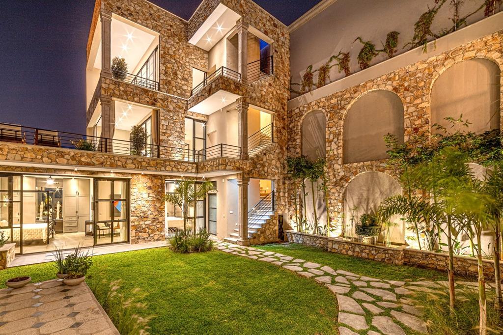 37700, Mexico, 6 Bedrooms Bedrooms, ,8 BathroomsBathrooms,Residential,Active,185300