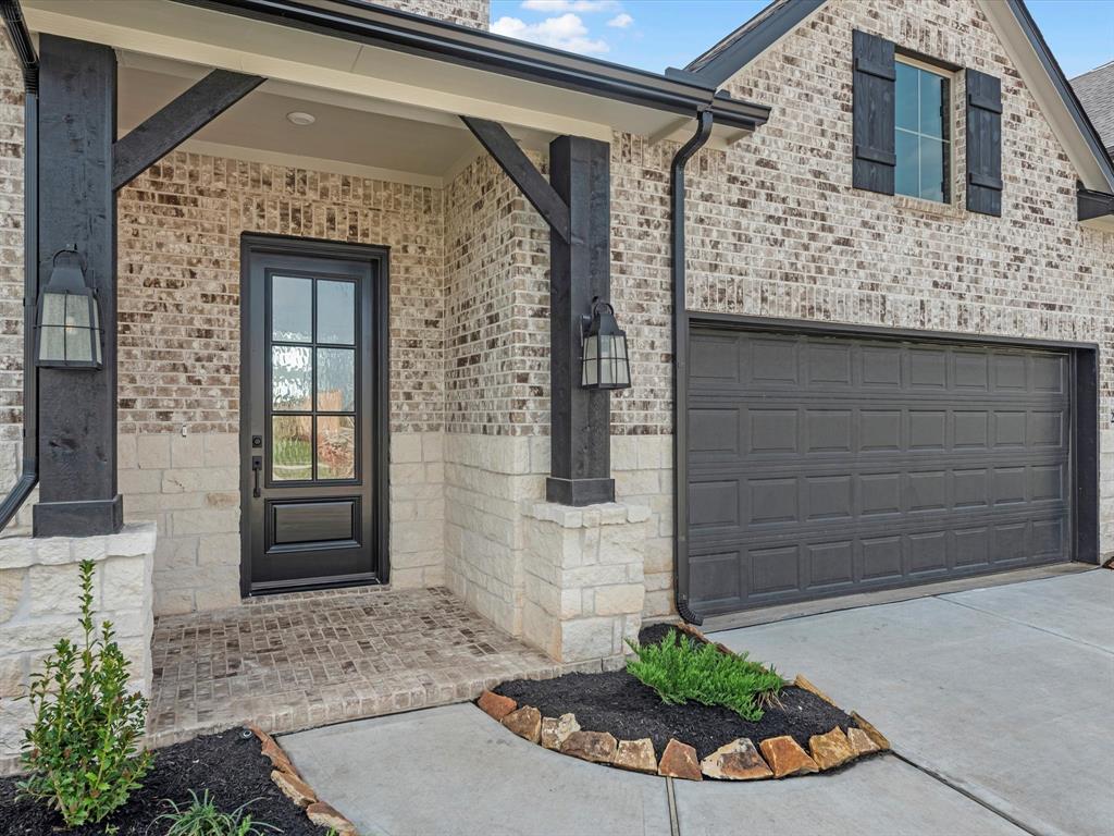 5207 Benton Woods Trail
