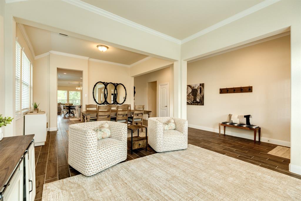 203 Bentwater Lane, Clute, Texas image 7