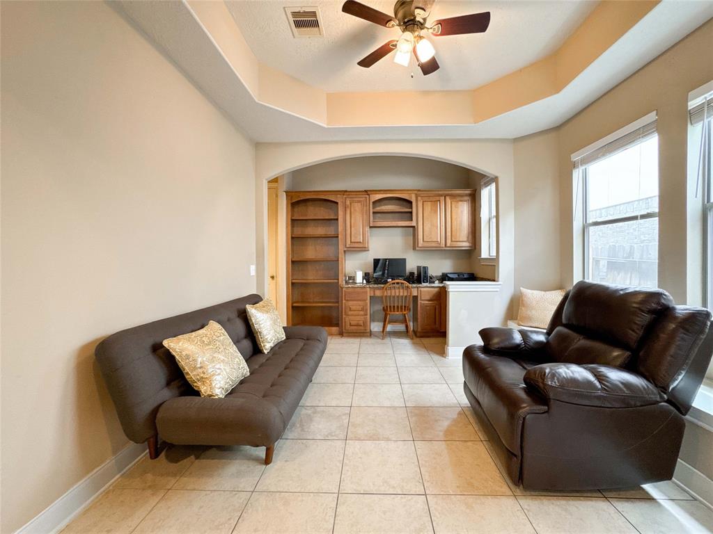 3420 Cortona Lane, Friendswood, Texas image 17
