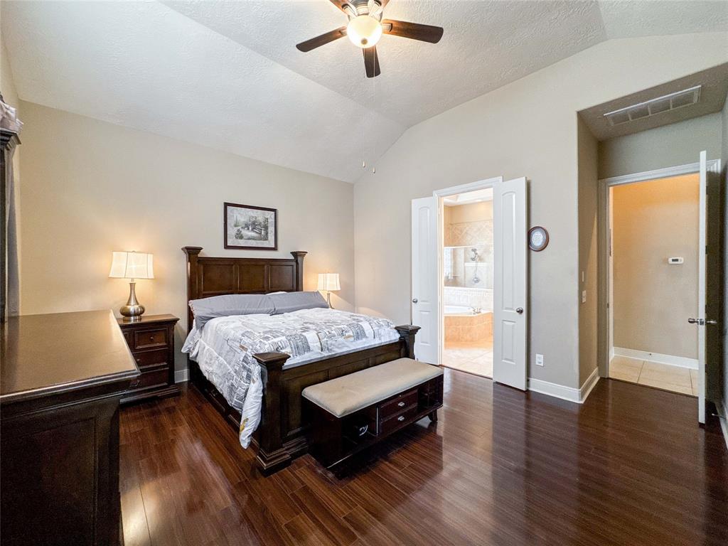 3420 Cortona Lane, Friendswood, Texas image 20