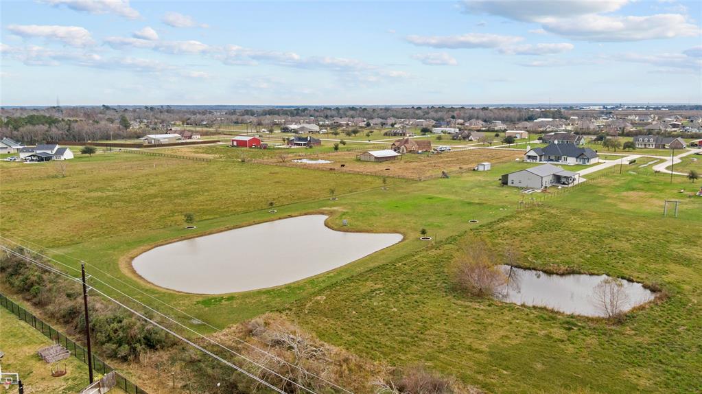 14923 Old Irish Farm Road, Baytown, Texas image 3