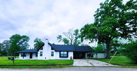 Single Family Residence in Point Blank TX 41 Crestmont Street.jpg