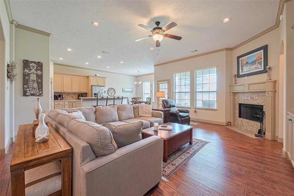 19031 Minero Lane, Montgomery, Texas image 5
