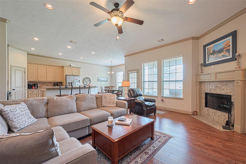 19031 Minero Lane, Montgomery, Texas image 6