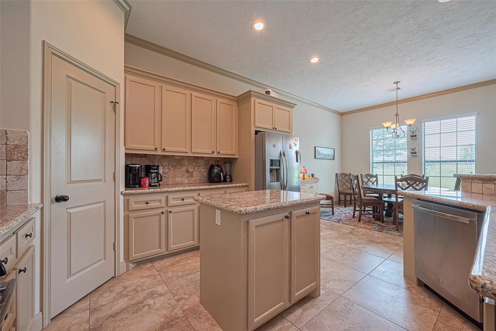 19031 Minero Lane, Montgomery, Texas image 13