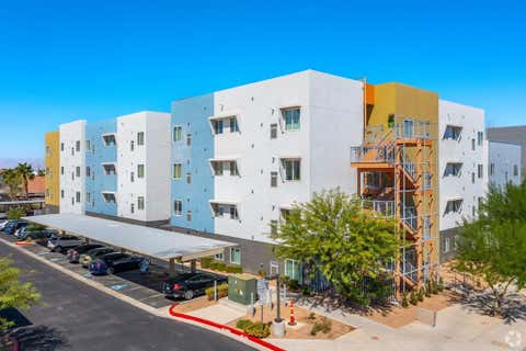 Condo For Rent - 511 College Dr Dr<br/> Henderson, NV 89015