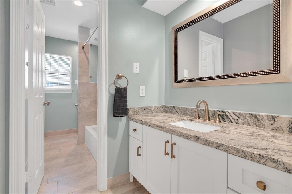 2407 Riverway Oak Drive, Kingwood, Texas image 38