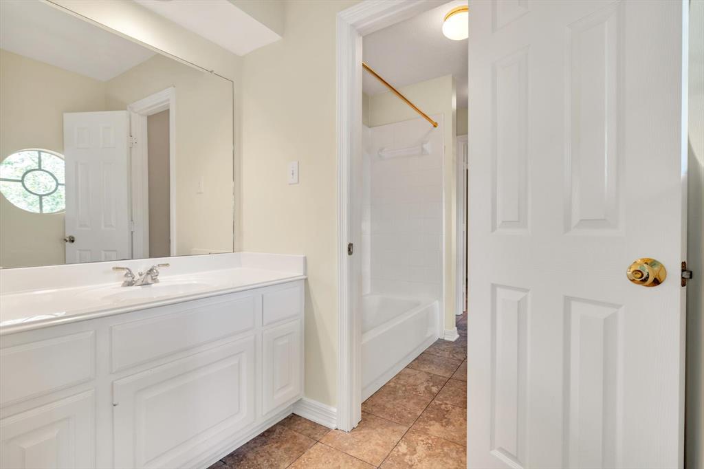 2407 Riverway Oak Drive, Kingwood, Texas image 32