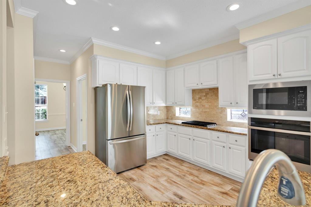 2407 Riverway Oak Drive, Kingwood, Texas image 18