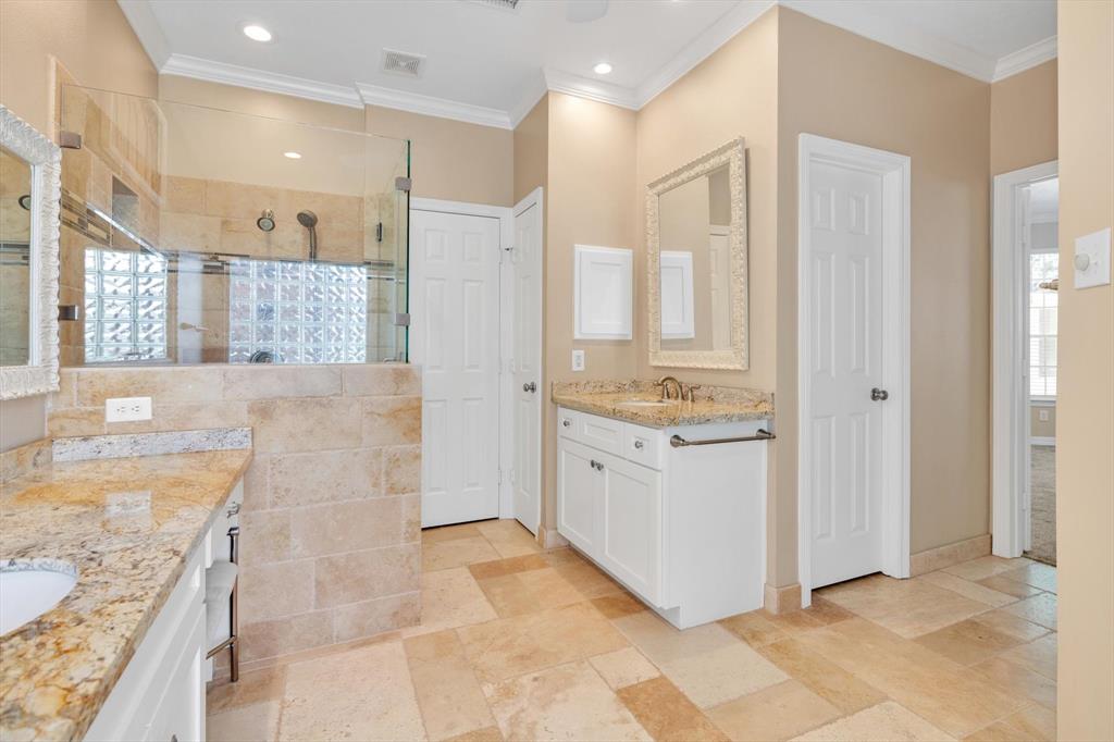 2407 Riverway Oak Drive, Kingwood, Texas image 24