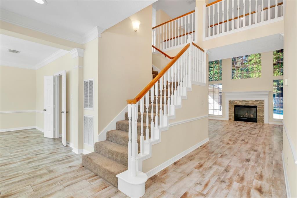 2407 Riverway Oak Drive, Kingwood, Texas image 11