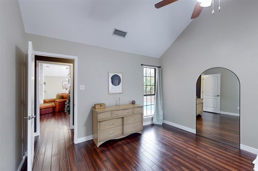 432 Shelby Drive, Burleson, Texas image 23