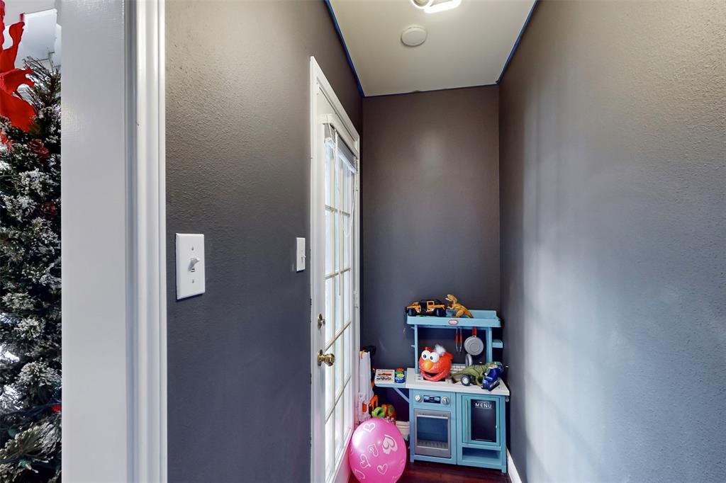 432 Shelby Drive, Burleson, Texas image 27