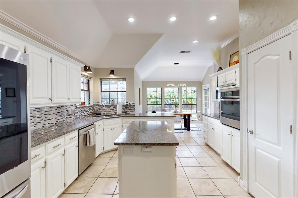 432 Shelby Drive, Burleson, Texas image 19