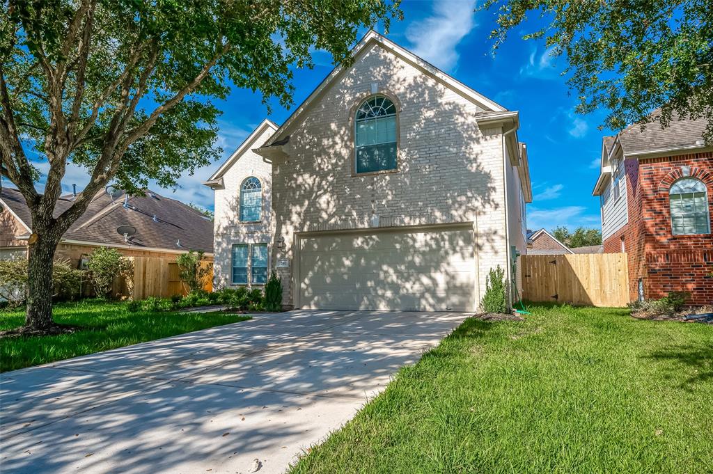 1202 Ivory Meadow Lane, Sugar Land, Texas image 5