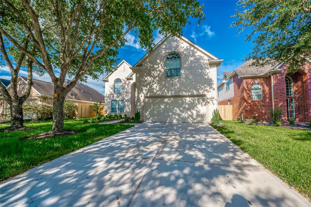 1202 Ivory Meadow Lane, Sugar Land, Texas image 4