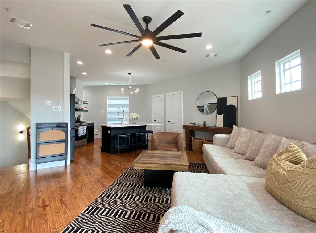 1716 23rd St #D, Galveston, Texas image 3