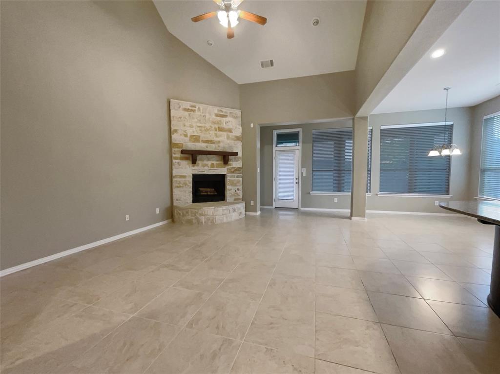 13101 Spear Trail Court, Rosharon, Texas image 3